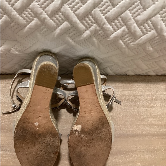 Badgley Mischka Wedges. - Picture 7 of 7